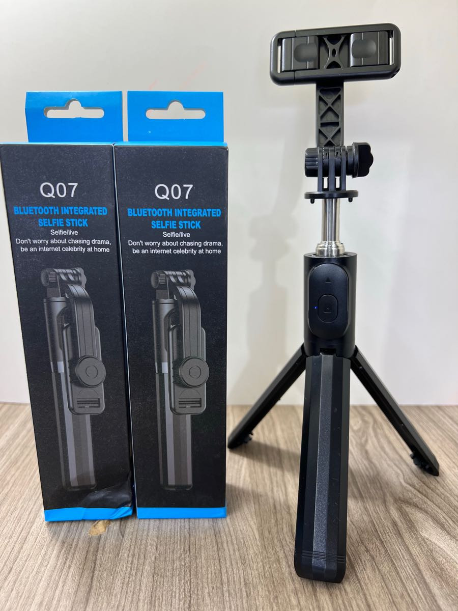 Q07 Bluetooth Selfie Stick Tripod (Without LED)